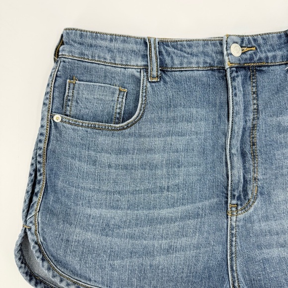 Anthropologie Pilcro High Rise Track Short Shape Jean Shorts Size 31 - Picture 3 of 15